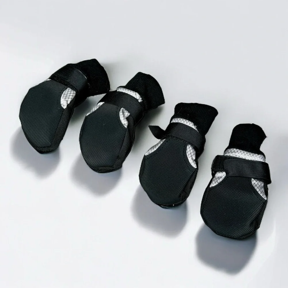 Dog Boots Winter Shoes Waterproof Reflective Cold Weather Wear Black Small New